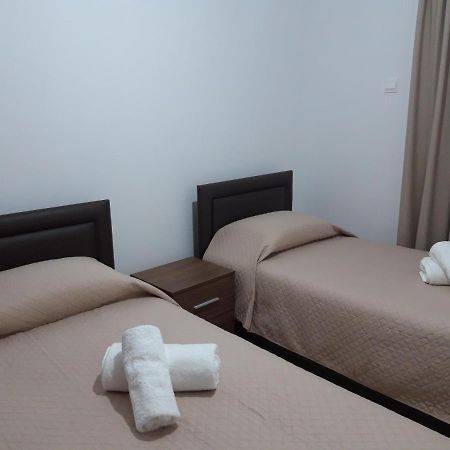Costas Two-Bedroom Ground Floor Apartment パ フォス エクステリア 写真