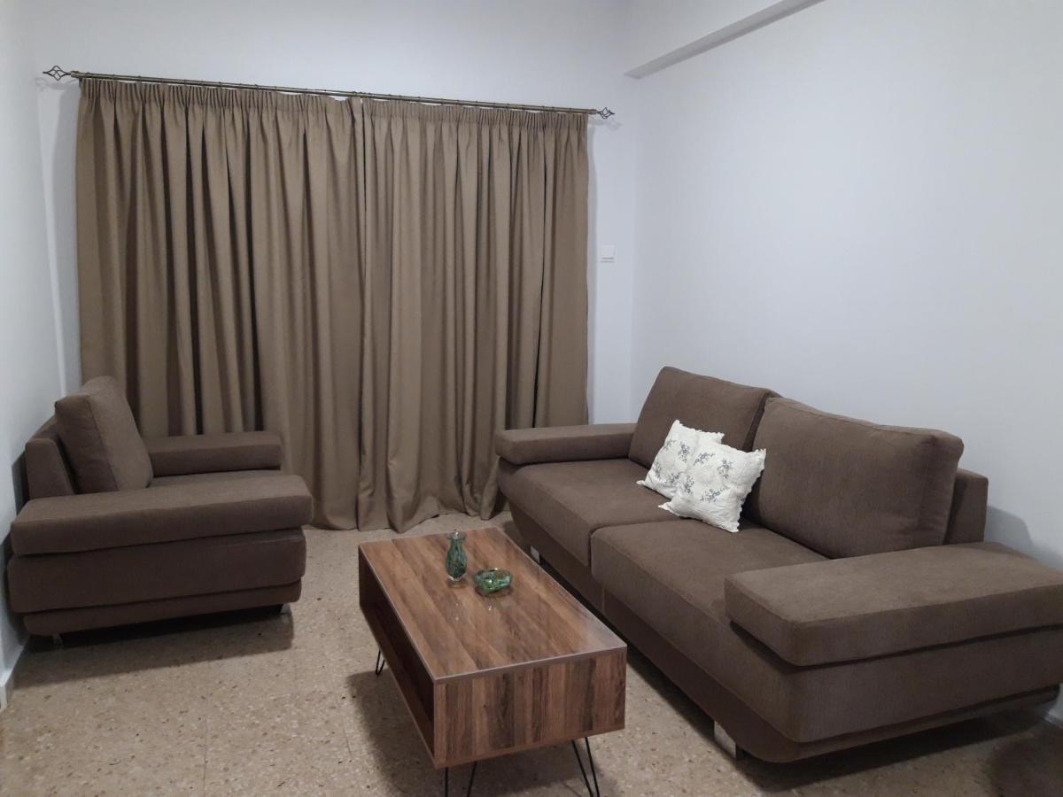 Costas Two-Bedroom Ground Floor Apartment パ フォス エクステリア 写真