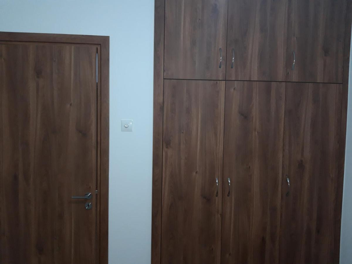 Costas Two-Bedroom Ground Floor Apartment パ フォス エクステリア 写真