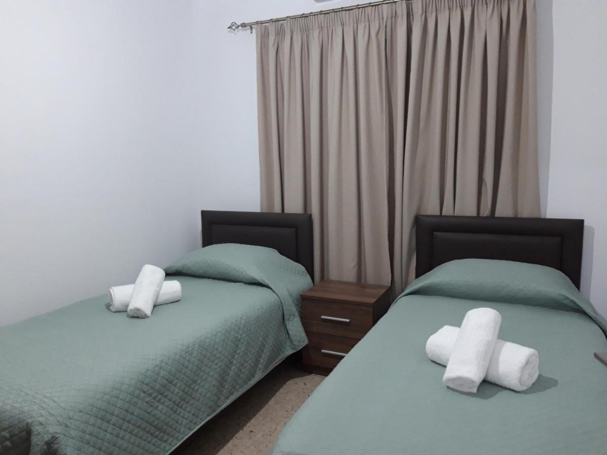 Costas Two-Bedroom Ground Floor Apartment パ フォス エクステリア 写真