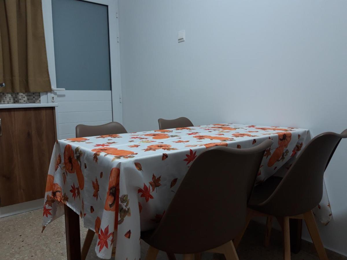 Costas Two-Bedroom Ground Floor Apartment パ フォス エクステリア 写真